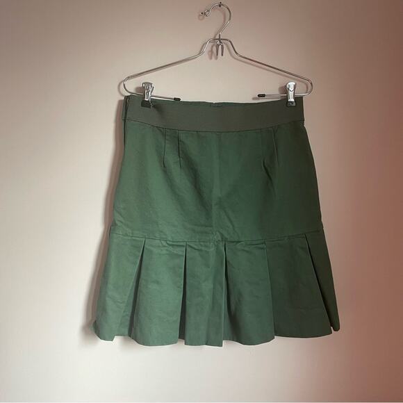 Green Anthropologie Preppy A-line Mini Skirt for Casual Wear with Pleats sz 4 - Picture 2 of 5